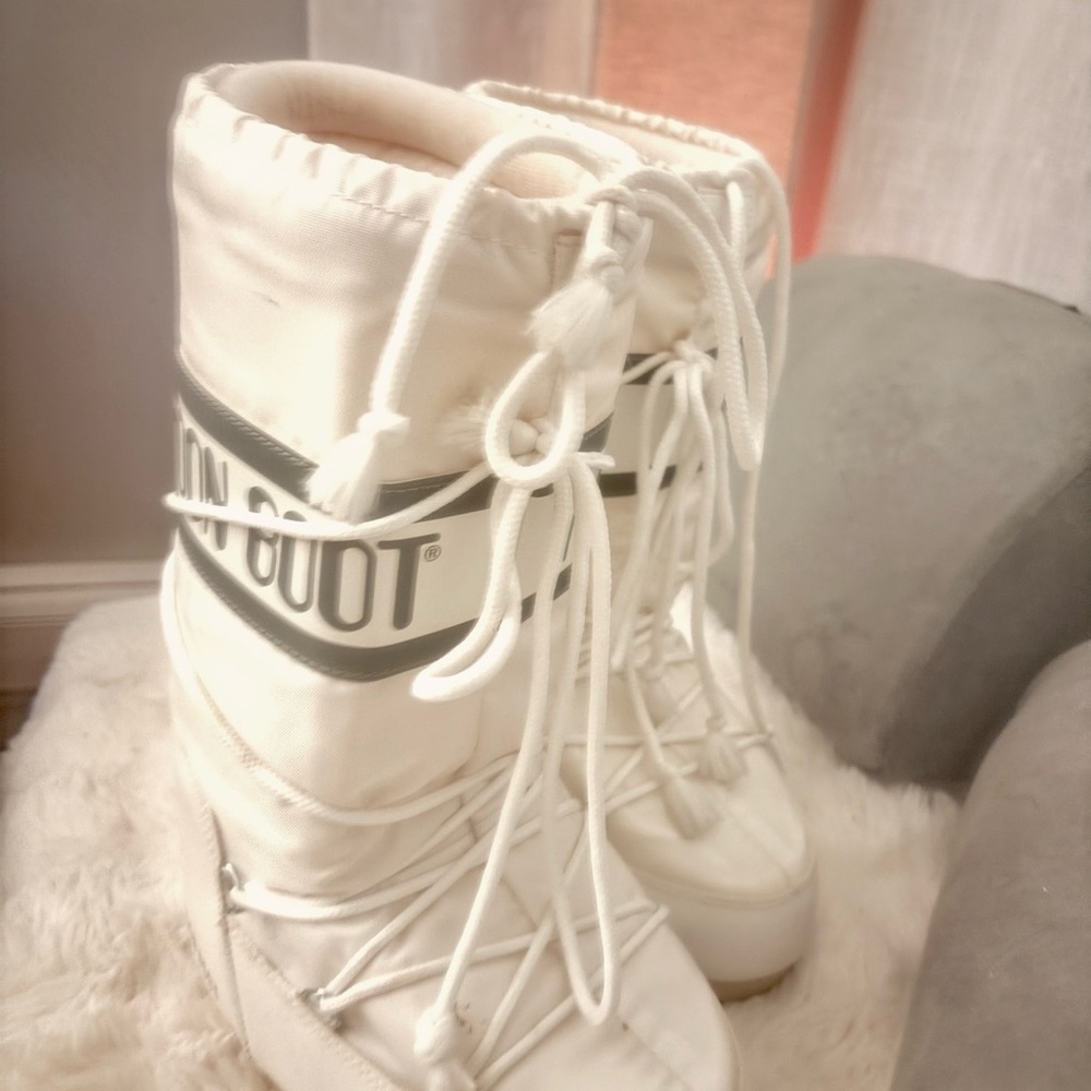Moon Boot Women's Boots BRAND NEW